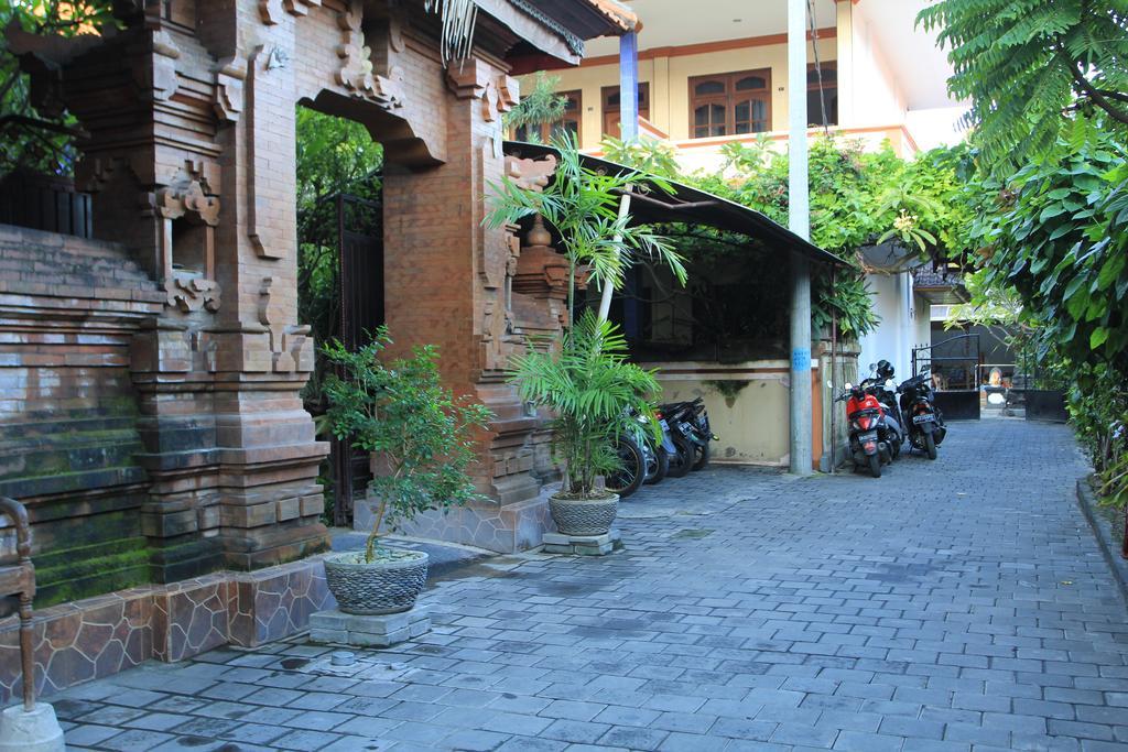 Cempaka 3 Losmen Kuta Lombok Zewnętrze zdjęcie